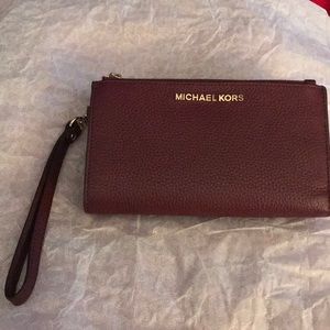 Michael Kors Double Zip Jet Set Travel Wristlet